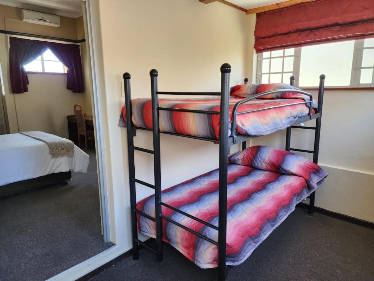 Royal Hotel Ladysmith Bagian luar foto