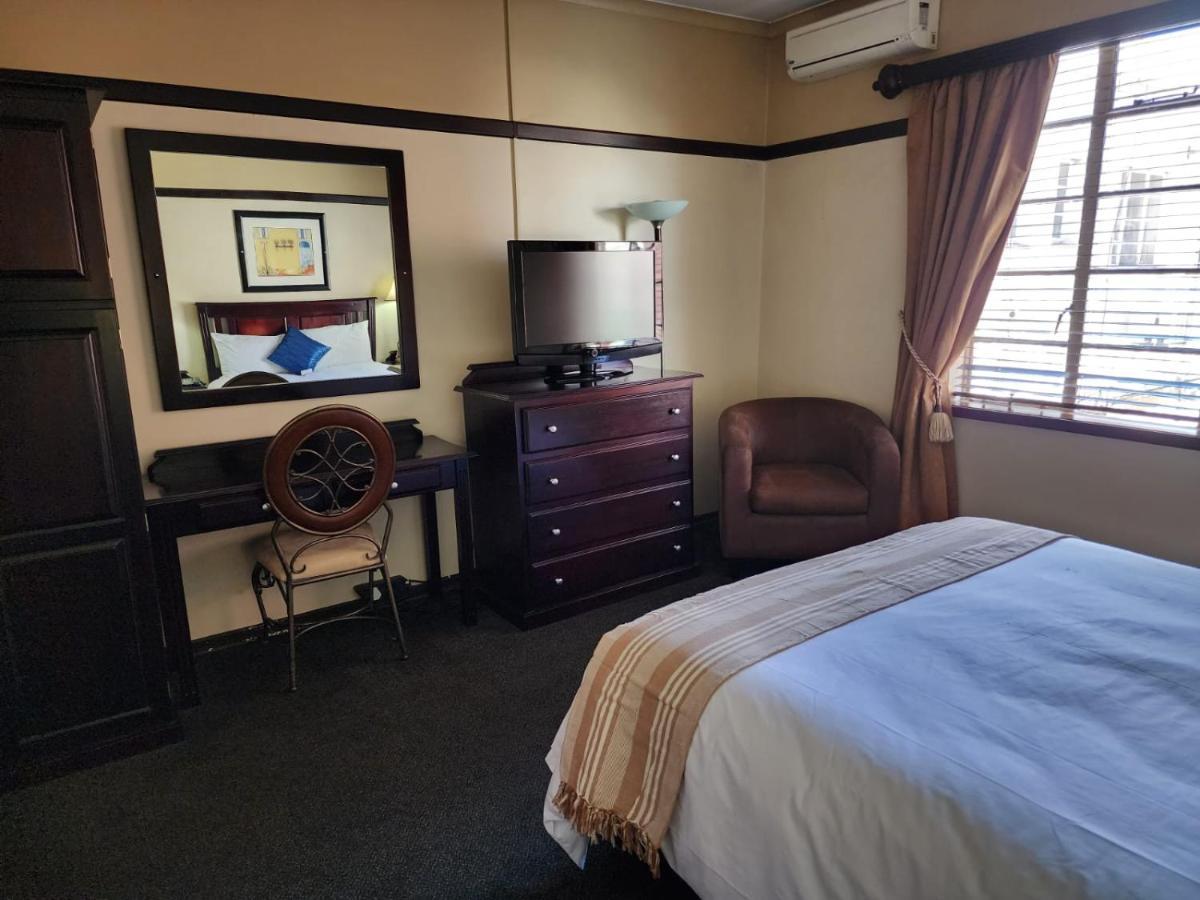 Royal Hotel Ladysmith Bagian luar foto