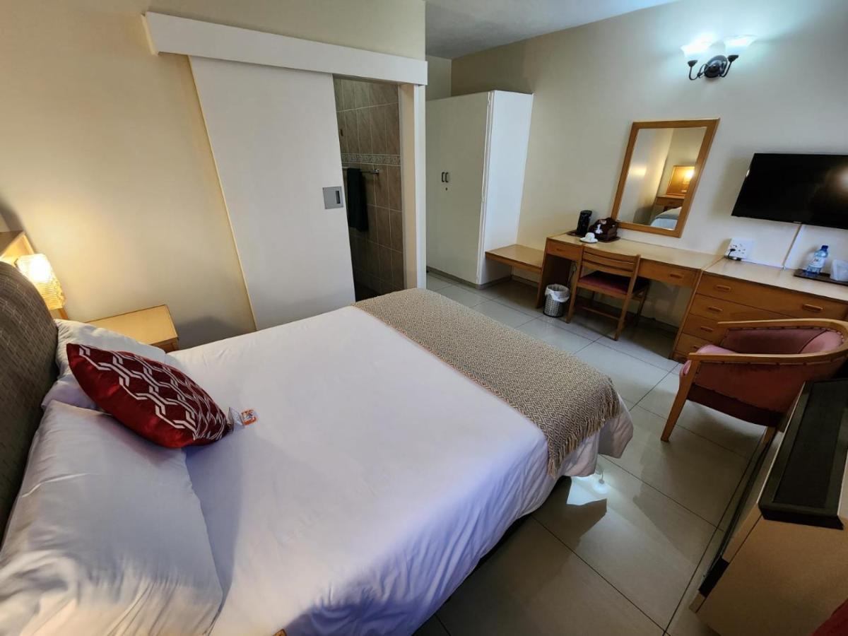 Royal Hotel Ladysmith Bagian luar foto