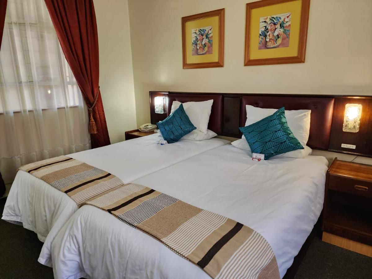 Royal Hotel Ladysmith Bagian luar foto