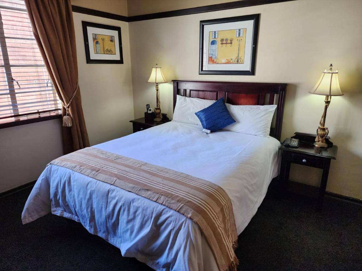 Royal Hotel Ladysmith Bagian luar foto