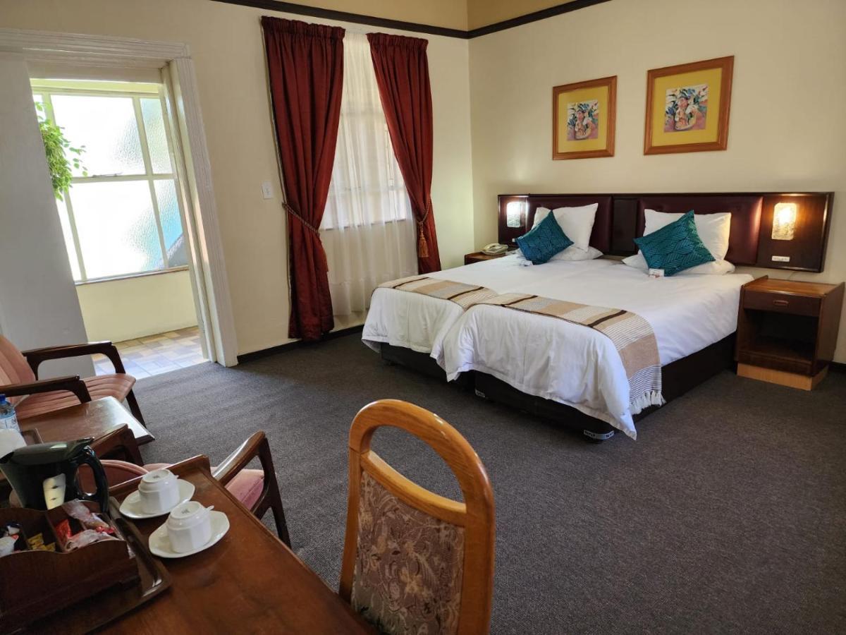 Royal Hotel Ladysmith Bagian luar foto