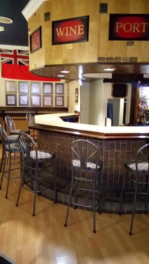 Royal Hotel Ladysmith Bagian luar foto