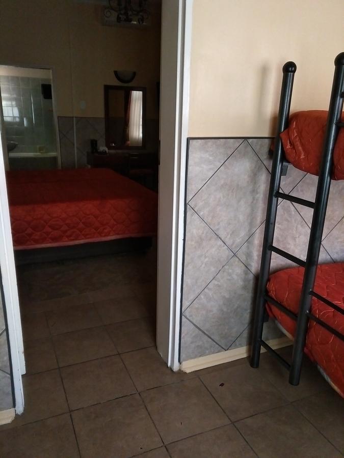 Royal Hotel Ladysmith Bagian luar foto